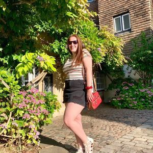 Meet your Posher, Rose